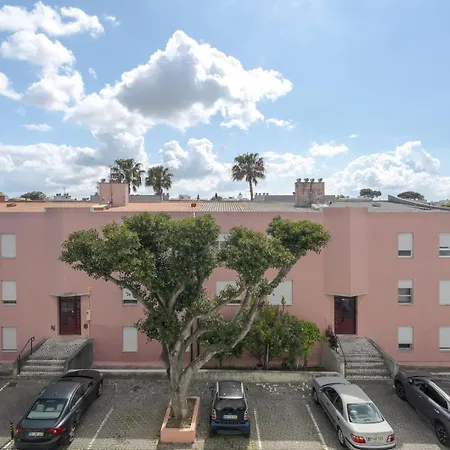 Hostwise - Bright & Family Flat In Paco De Arcos * Lisboa
