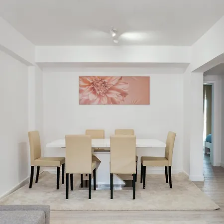 Hostwise - Bright & Family Flat In Paco De Arcos Lisboa